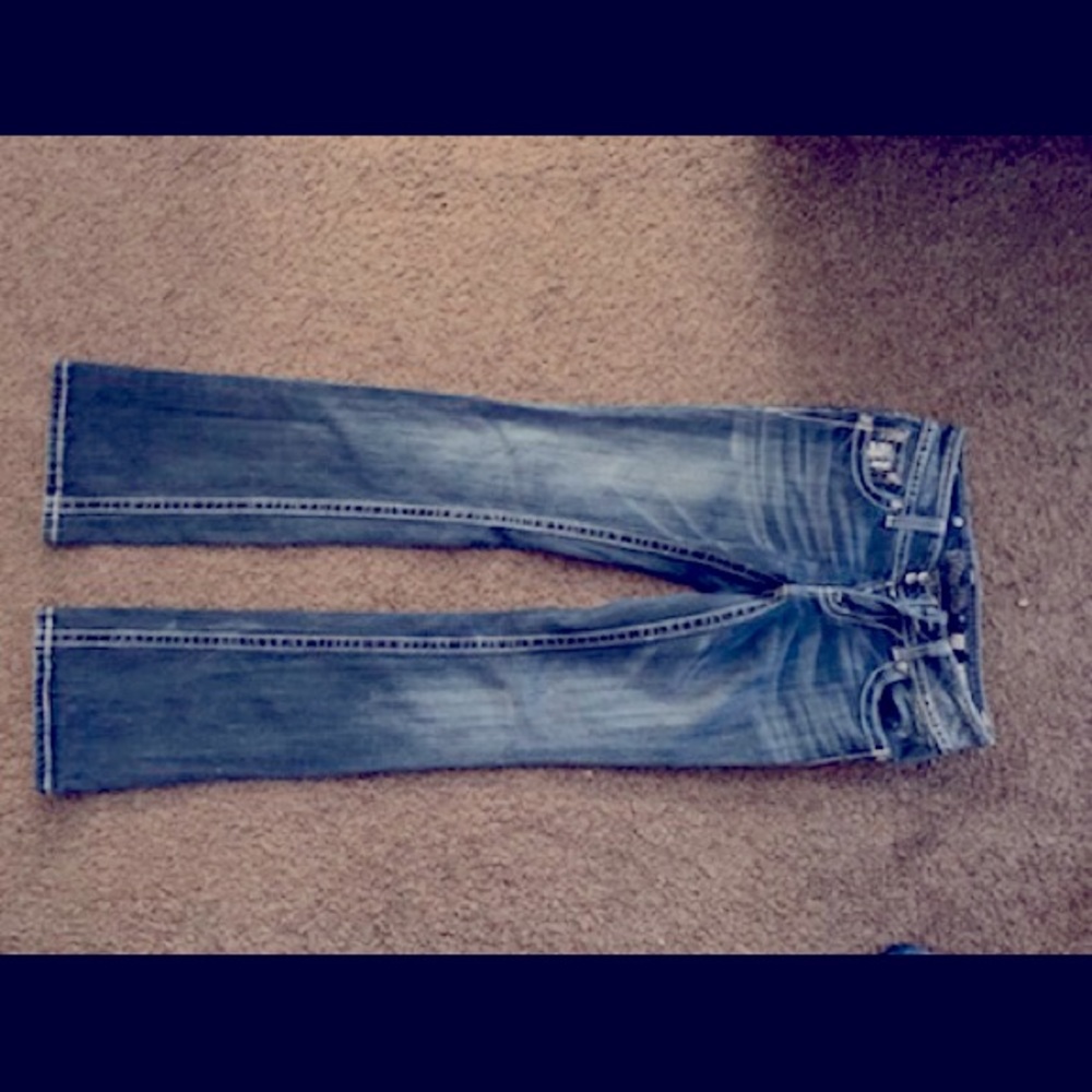 Womens Miss Me signature boot cut size 27.